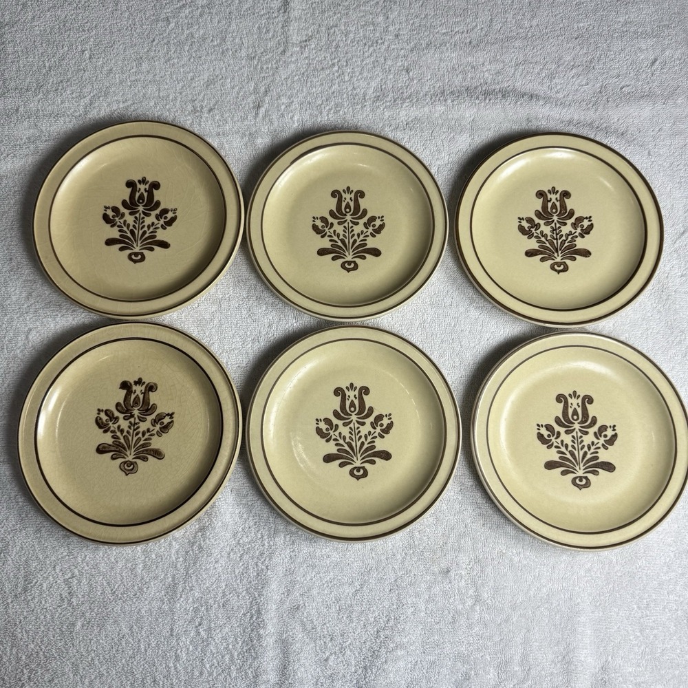 Pfaltzgraff Village Plates Set of 6 Vintage USA Brown Tan 7" Dinner Salad Plates